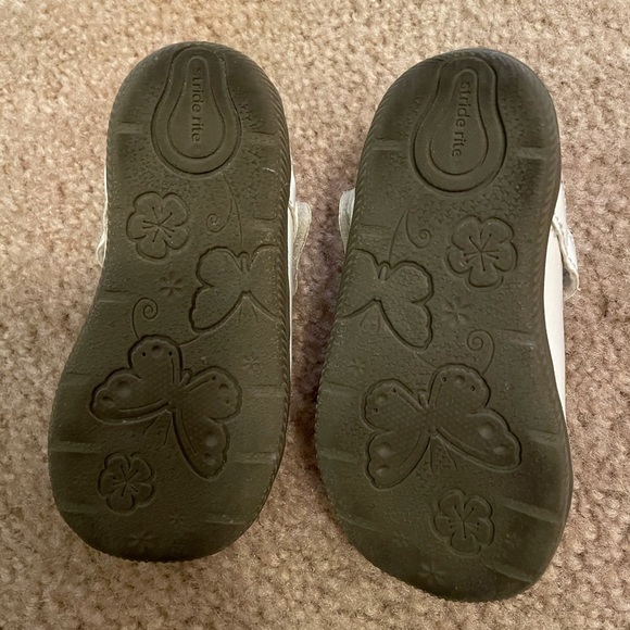 Stride Rite Mirren Toddler size 4 White patent leather dress shoes - Picture 3 of 8